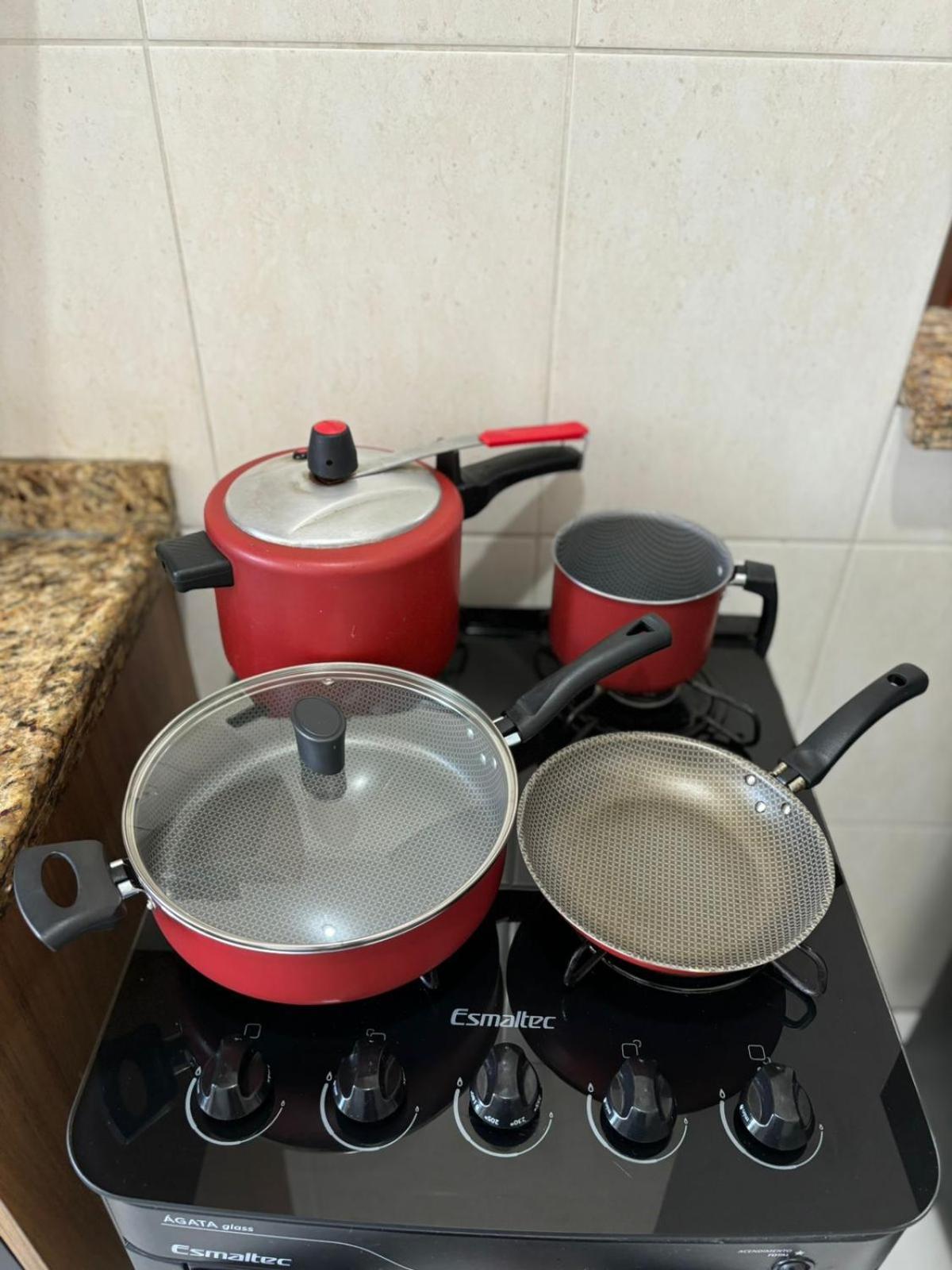 Apartamento Lindo Apto 300M Praia Da Ocian E Centro - Vista Mar- Varanda Sacada - Wi-Fi 300 Mbps - Vaga De Garagem - Acomoda Ate 6 Pessoas Praia Grande  Exterior foto