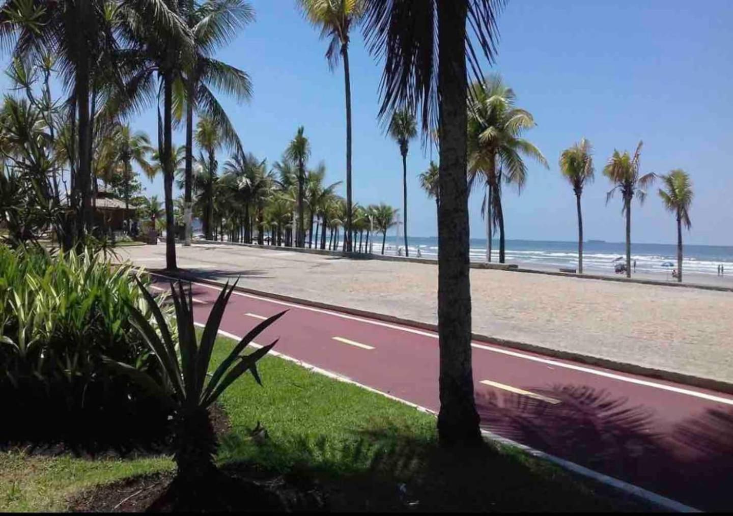 Apartamento Lindo Apto 300M Praia Da Ocian E Centro - Vista Mar- Varanda Sacada - Wi-Fi 300 Mbps - Vaga De Garagem - Acomoda Ate 6 Pessoas Praia Grande  Exterior foto