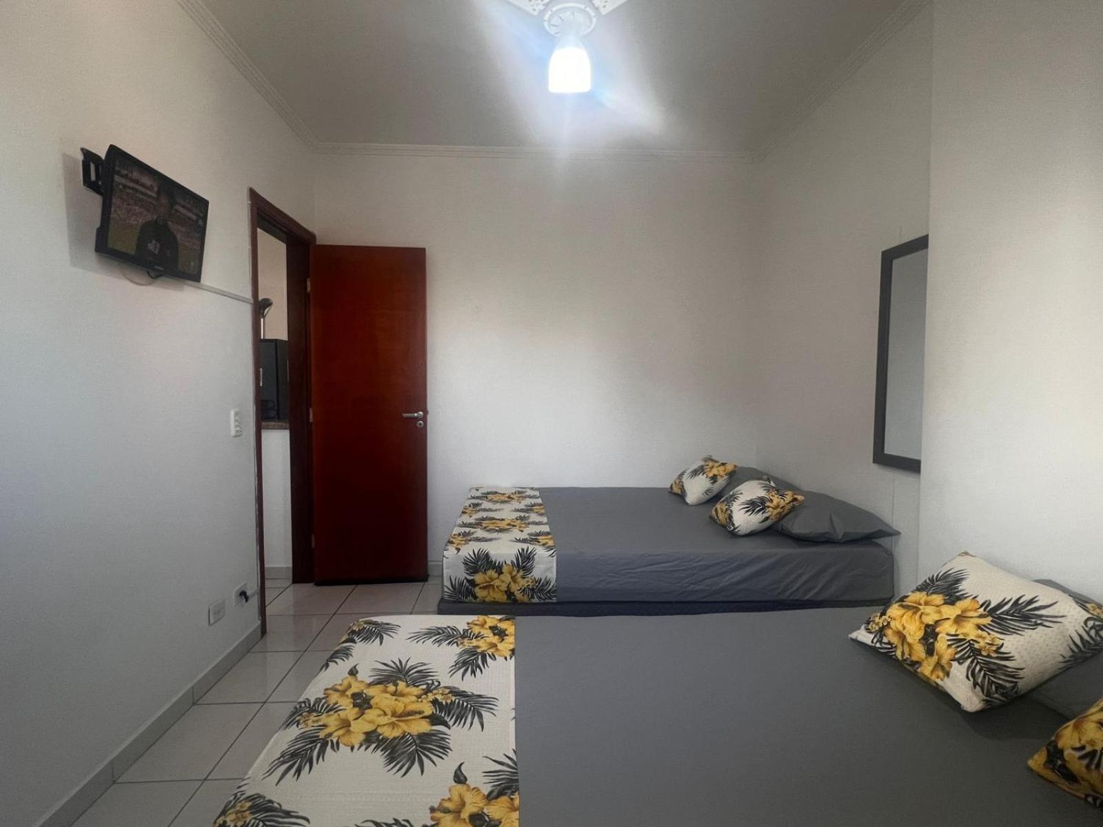 Apartamento Lindo Apto 300M Praia Da Ocian E Centro - Vista Mar- Varanda Sacada - Wi-Fi 300 Mbps - Vaga De Garagem - Acomoda Ate 6 Pessoas Praia Grande  Exterior foto